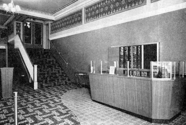 Madison Theatre - Lobby (newer photo)